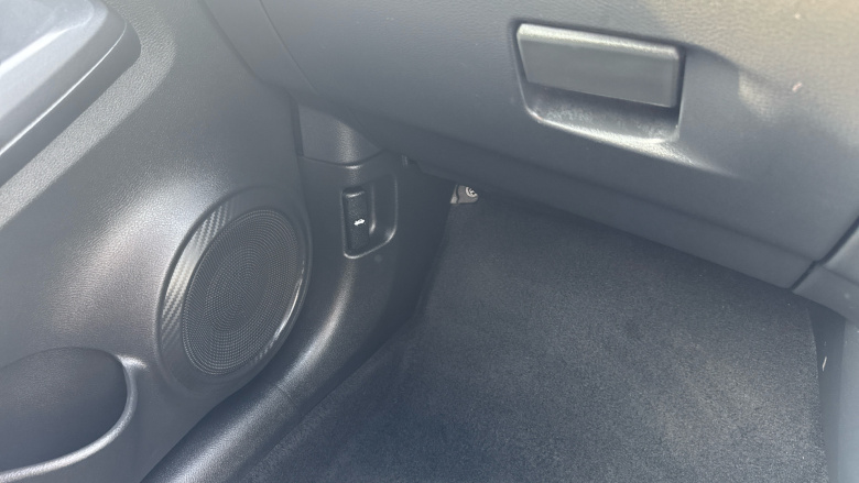 Nissan Juke 1.0 DiG-T 114 N-Connecta 5dr Petrol Hatchback